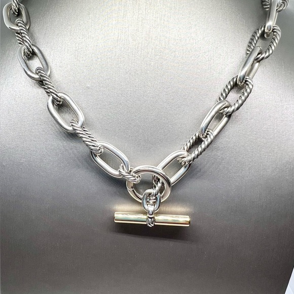 David Yurman Madison Toggle Chain Necklace with 18K Yellow Gold - Picture 2 of 13